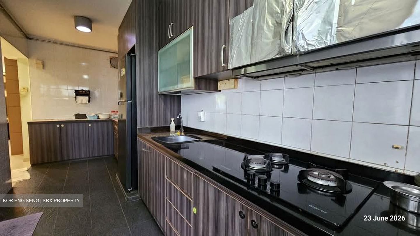 Blk 690B Choa Chu Kang Crescent (Choa Chu Kang), HDB Executive #574537501